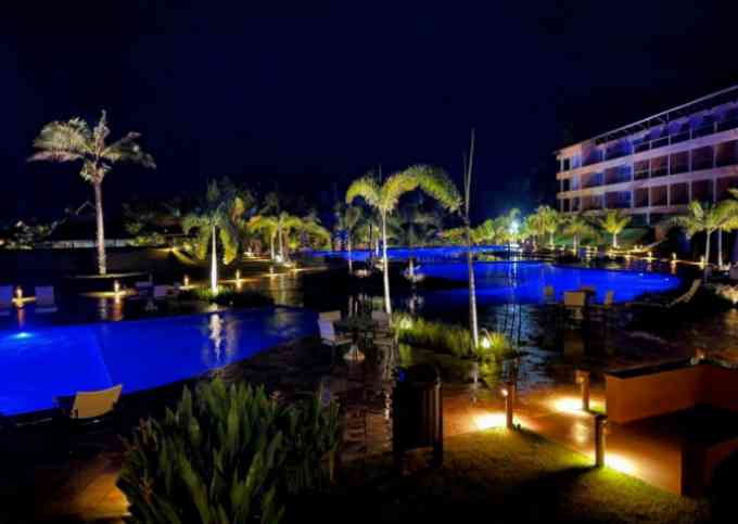 Luxoso Apt. Eco Resort Beira mar Praia Carneiros